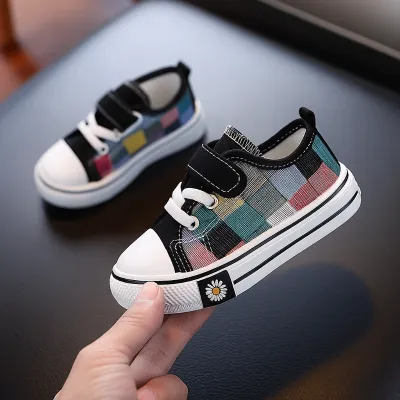 Low-cut children's canvas shoes 
